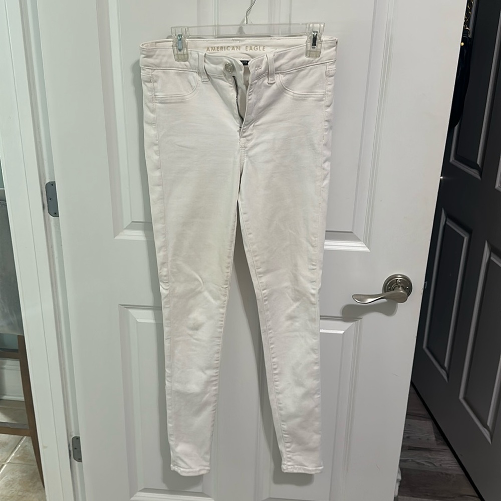 American eagle high rise skinny jean size 8 xlong white